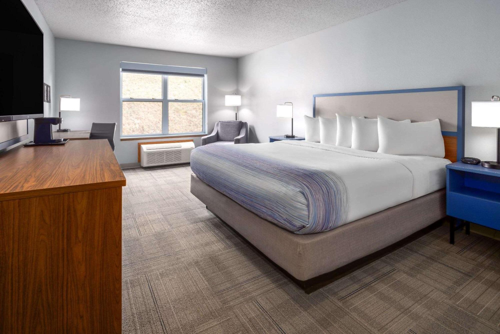 Americinn By Wyndham Iron Mountain Esterno foto